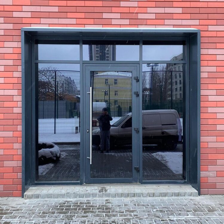 Професійне тонування вікон квартир, будинків, фасадів, офісних перегородок в Києві та області. Easy Ton