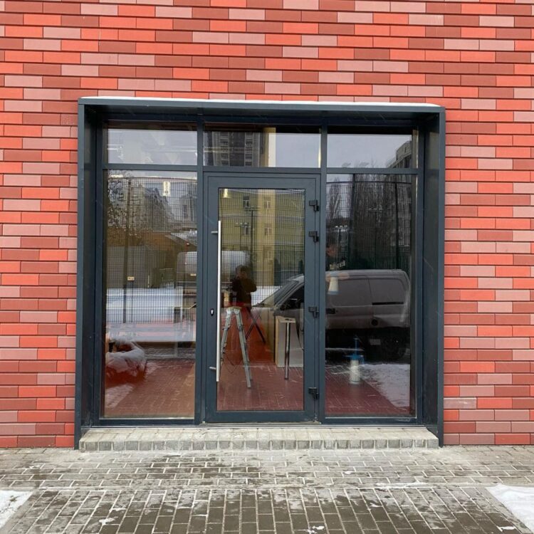 Професійне тонування вікон квартир, будинків, фасадів, офісних перегородок в Києві та області. Easy Ton