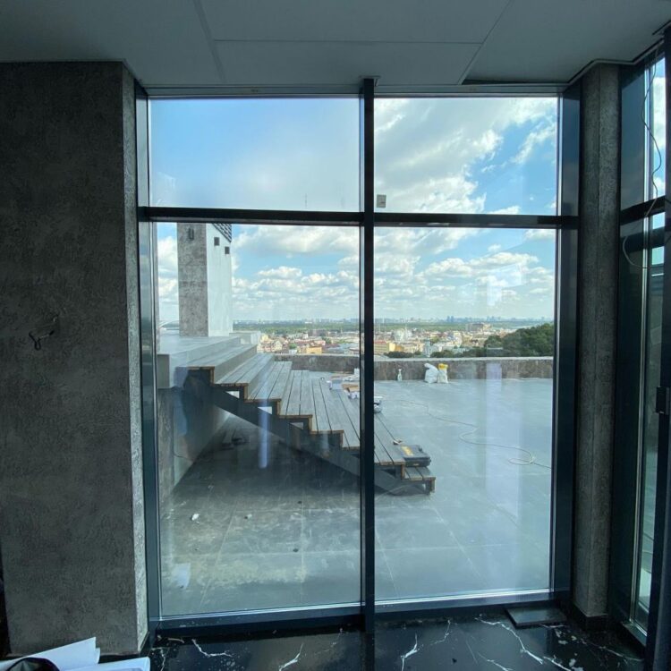 Професійне тонування вікон квартир, будинків, фасадів, офісних перегородок в Києві та області. Easy Ton