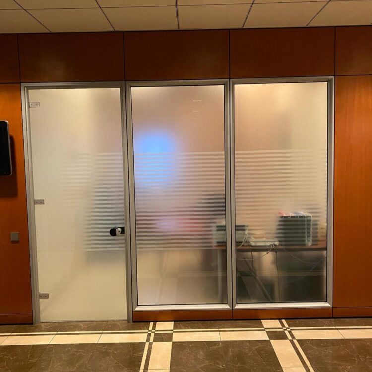 Професійне тонування вікон квартир, будинків, фасадів, офісних перегородок в Києві та області. Easy Ton